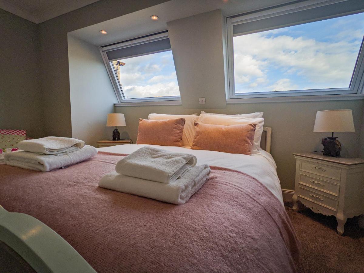 Beautiful Spacious Central Flat, Pitlochry Esterno foto